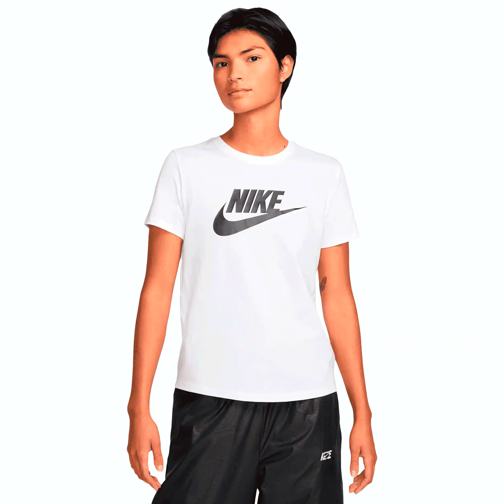 Playera Nike Casual Essentials Mujer DX7906-100