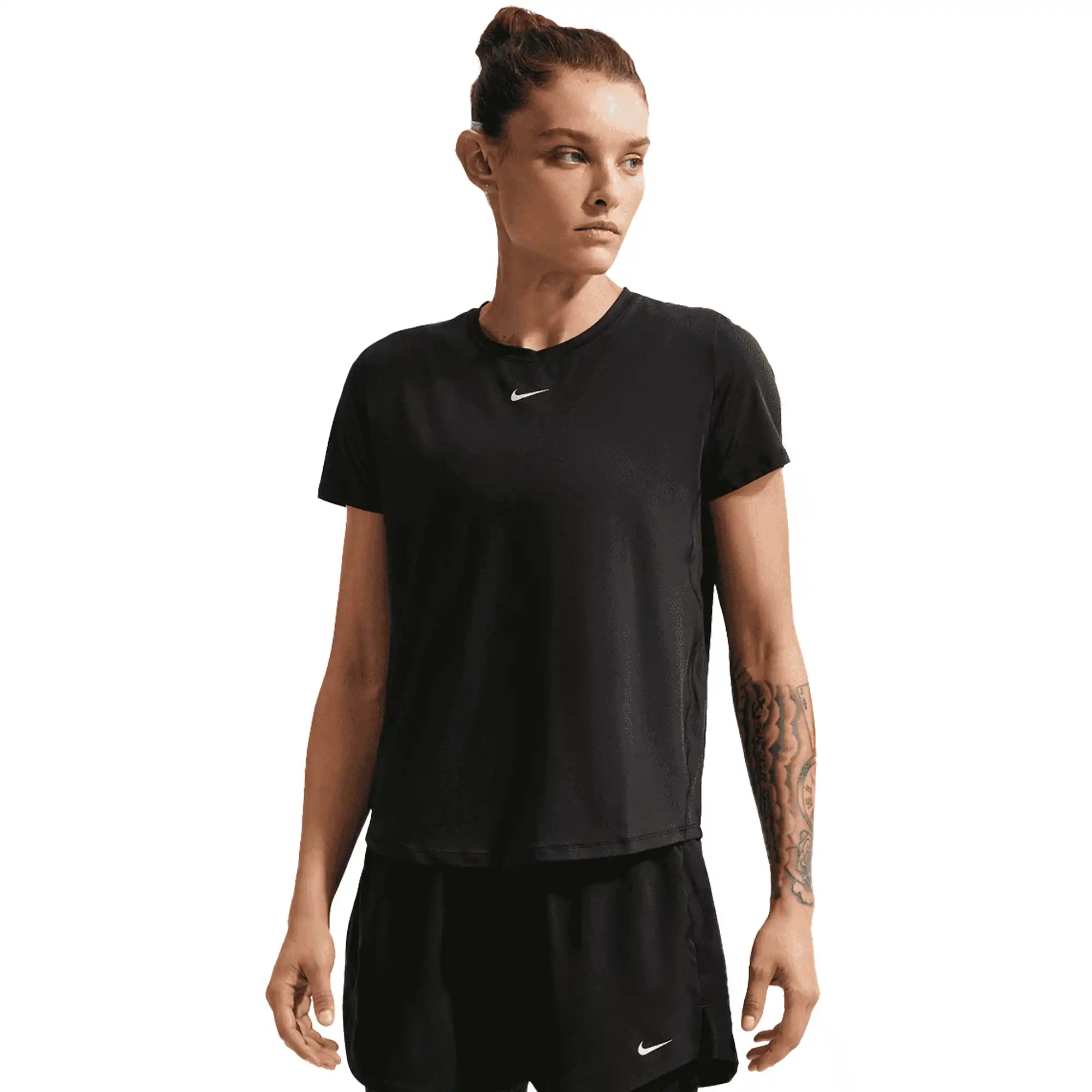 Playera Nike Entrenamiento One Classic Mujer FN2798-013