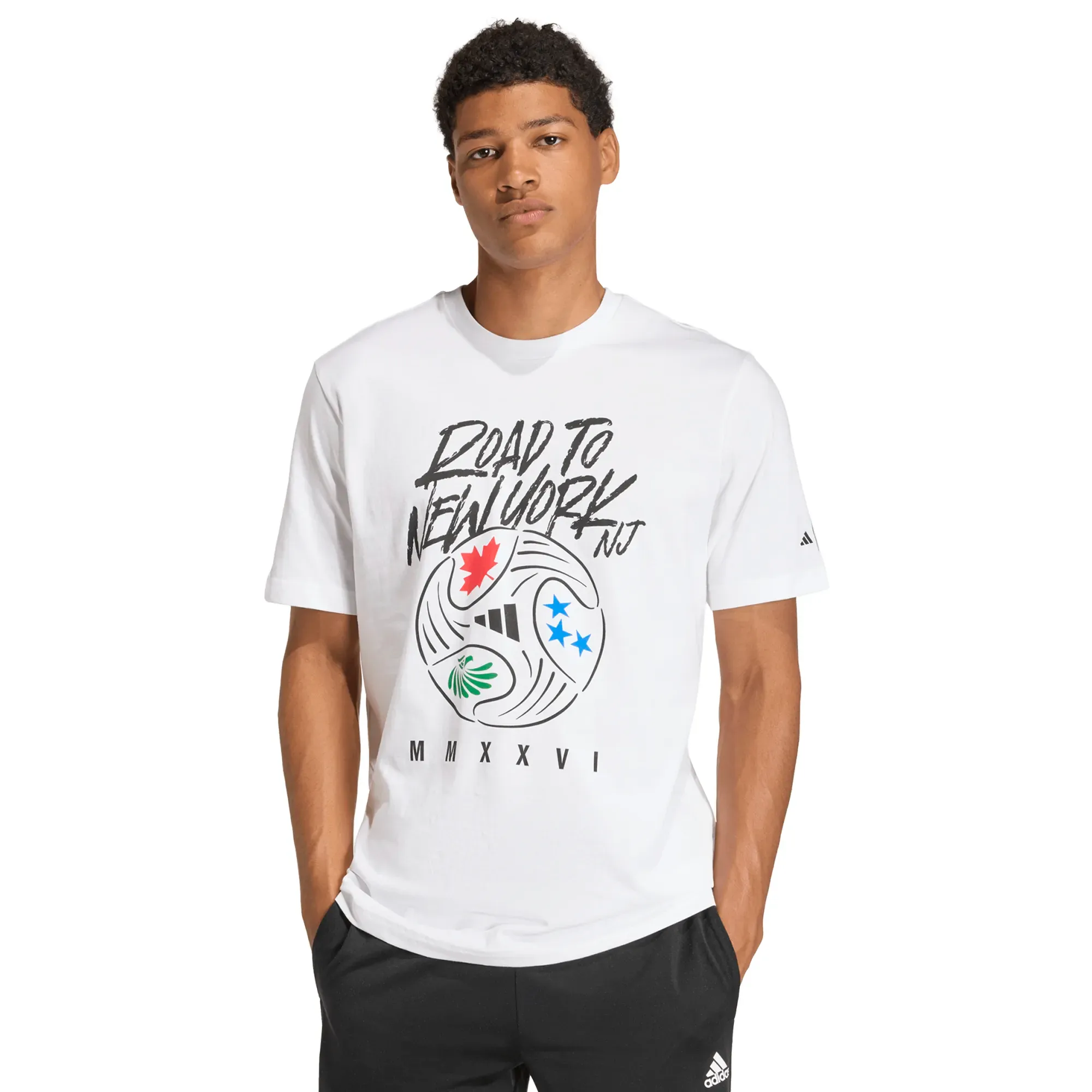 Playera adidas Casual Graphic Road To NY NJ Copa Mundial de la FIFA 26 Hombre KB2535