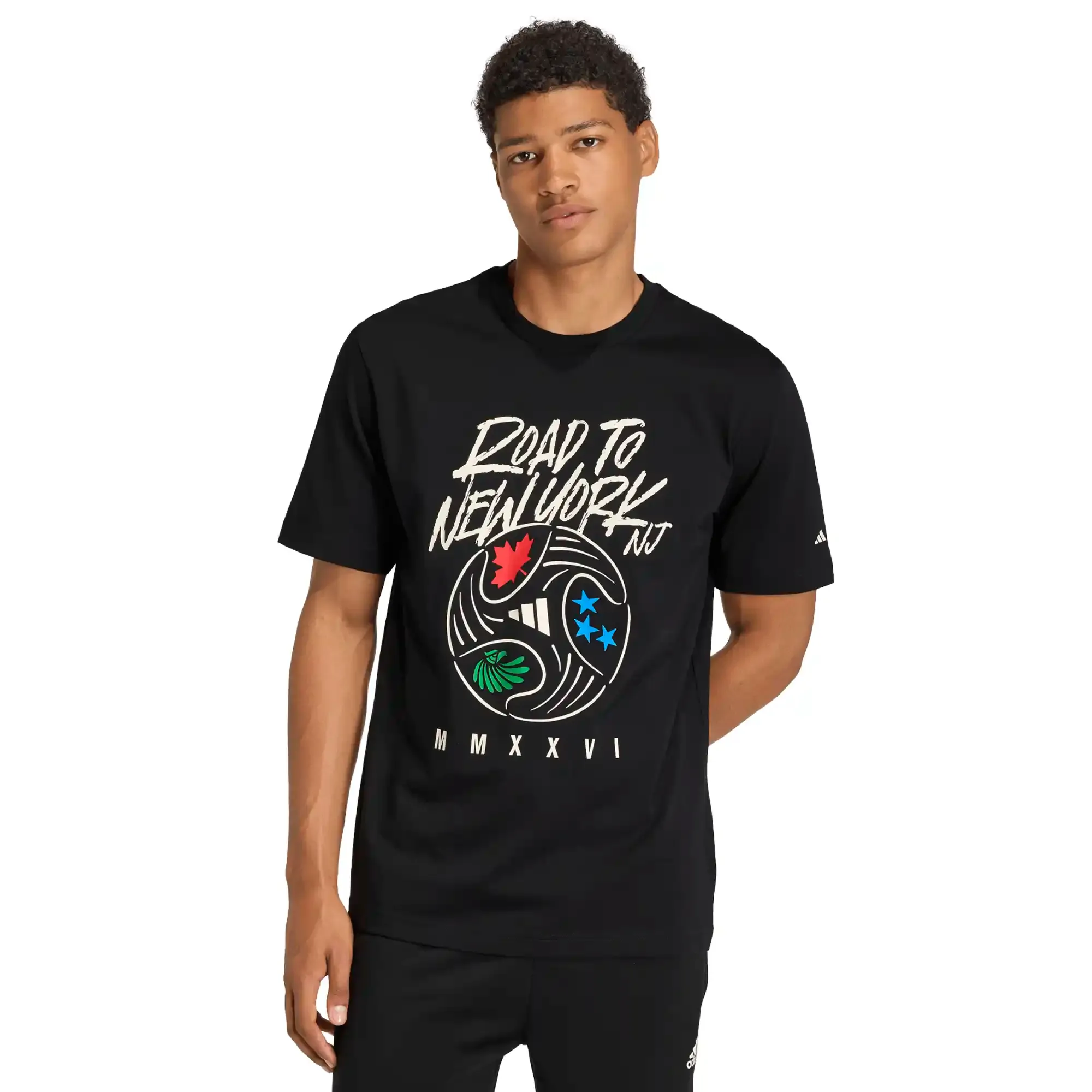 Playera adidas Casual Graphic Road To NY NJ Copa Mundial de la FIFA 26 Hombre KB2533