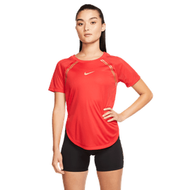 Playera-Nike-Correr-Glam-Mujer